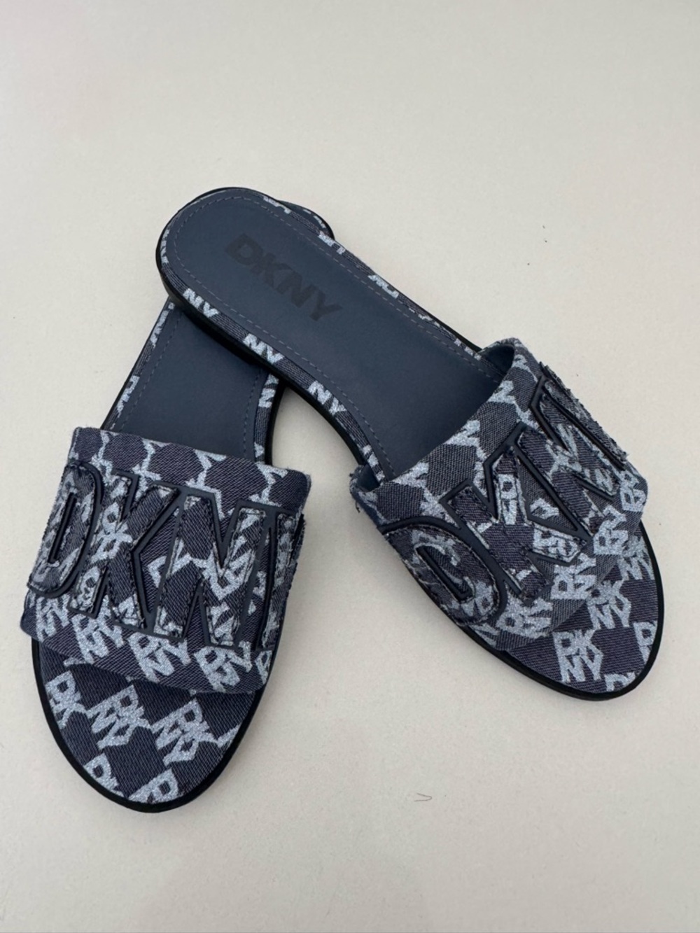 DKNY Black and Gray Monogram Slide Sandals